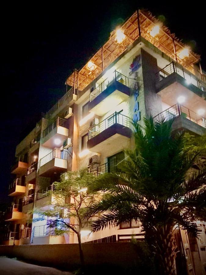 Dead Sea Lafamilia Albadwan Lejlighedshotel Sweimeh Eksteriør billede